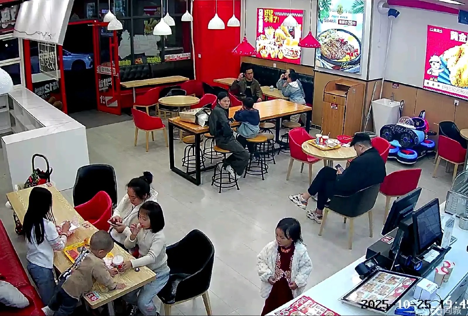 (转让)炸鸡汉堡+米线转让，除毛利，小几个就转。